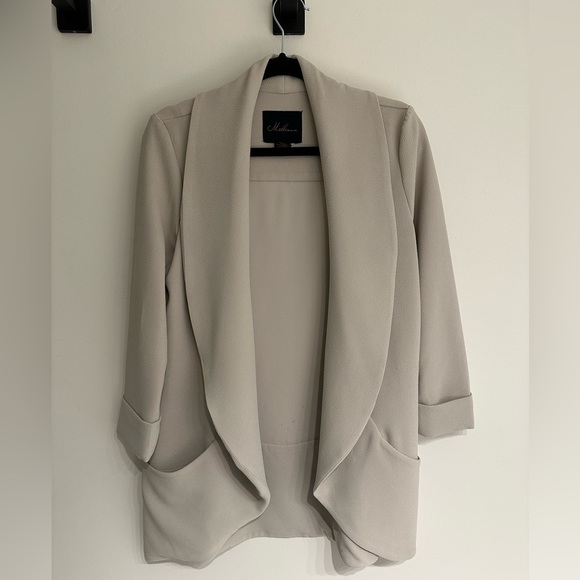 Light cream blazer size small - Picture 1 of 3